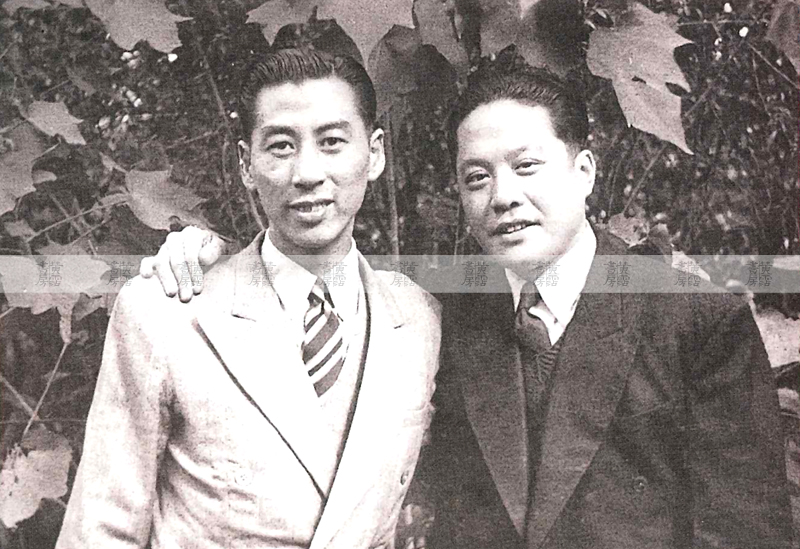 姚敏(右)與李厚襄，50年代初