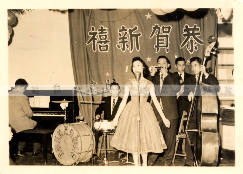 中國學生周報口琴隊演出，1960年